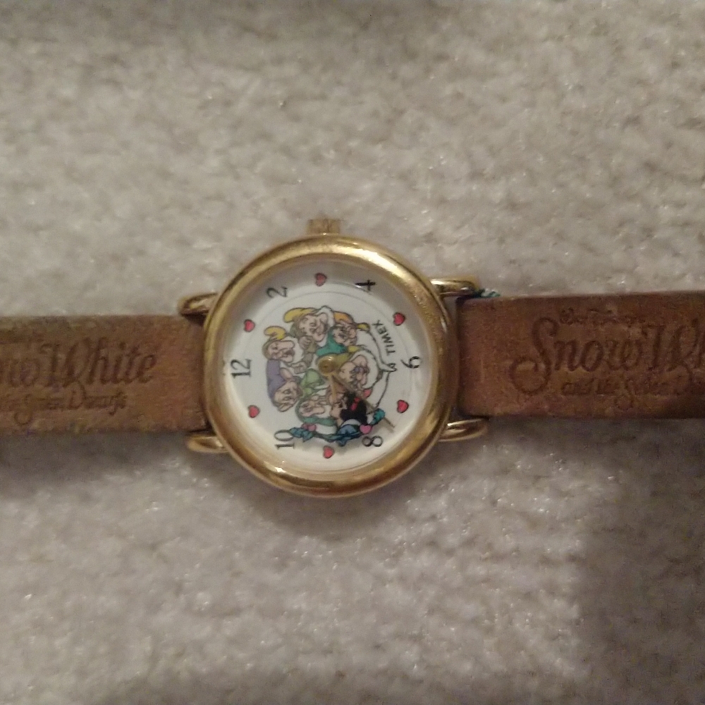Timex Snow White rotating watch